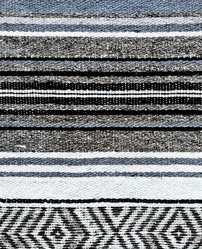 Economy Falsa Blanket