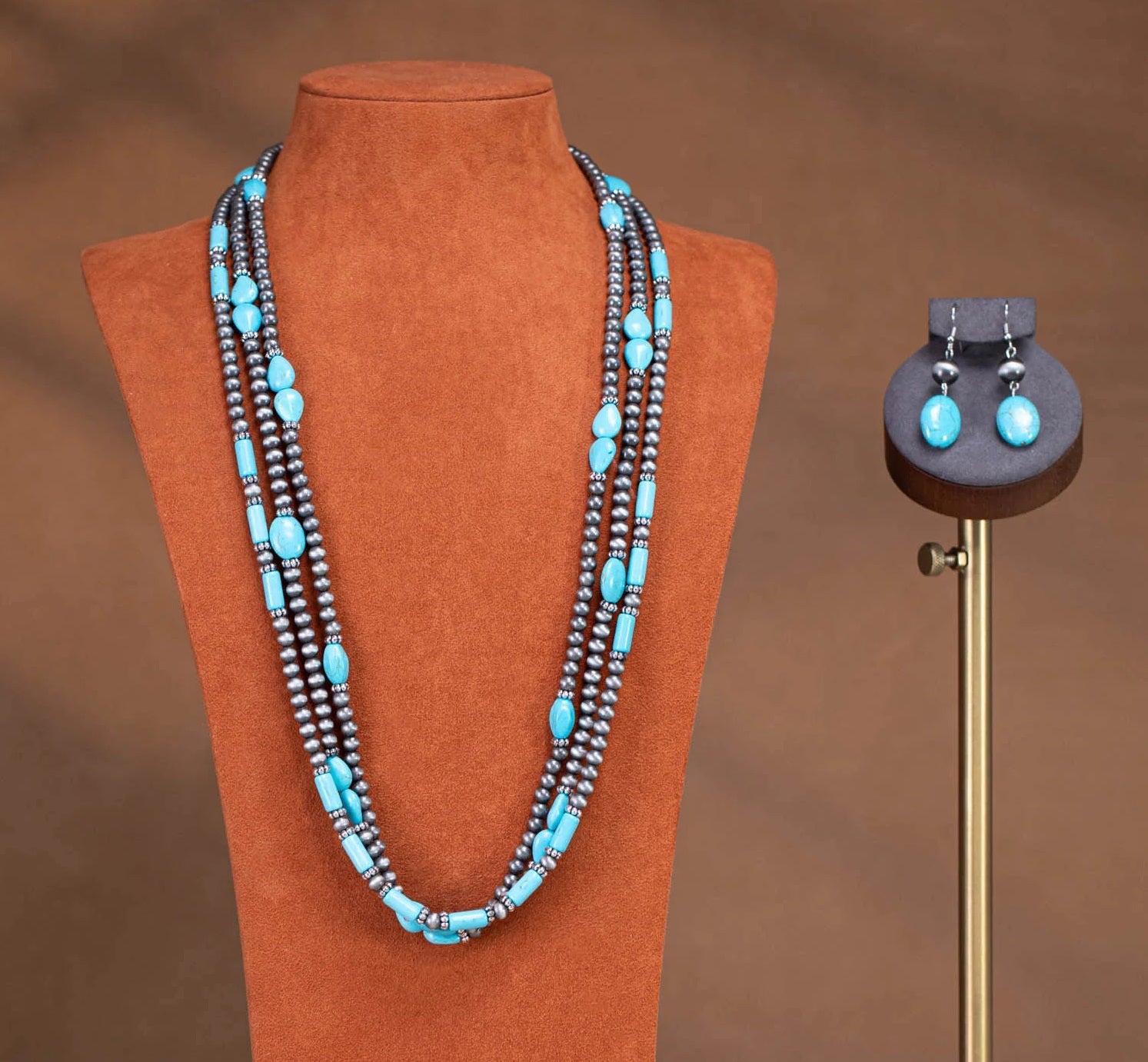 Turquoise Beaded Layered Necklace & Earrings Set