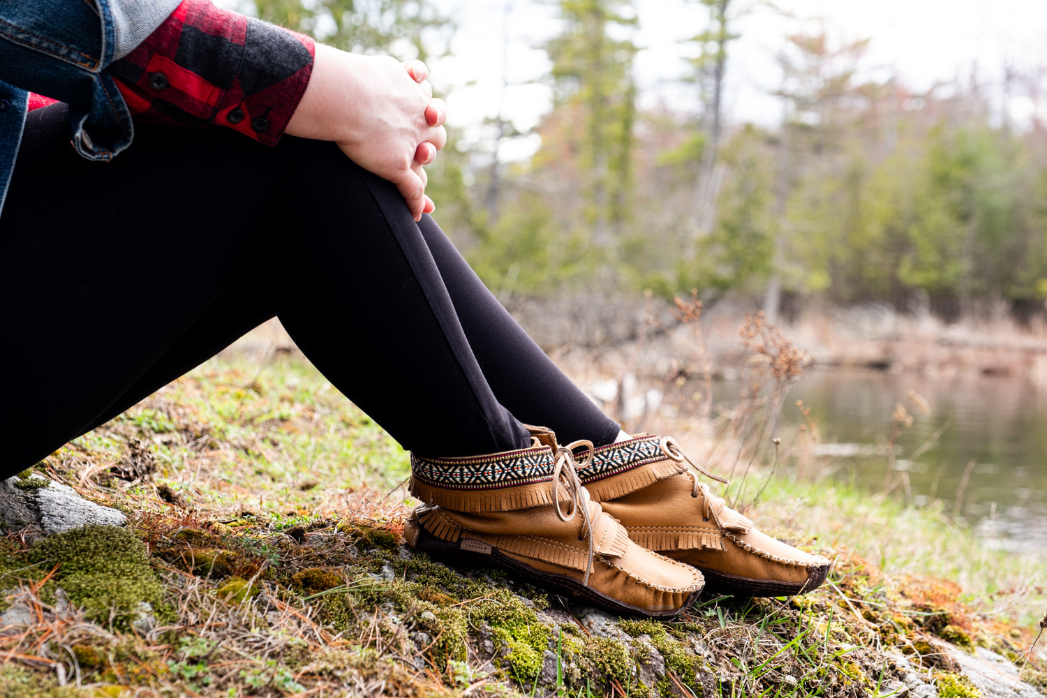 Women's Earthing Moccasin Boots