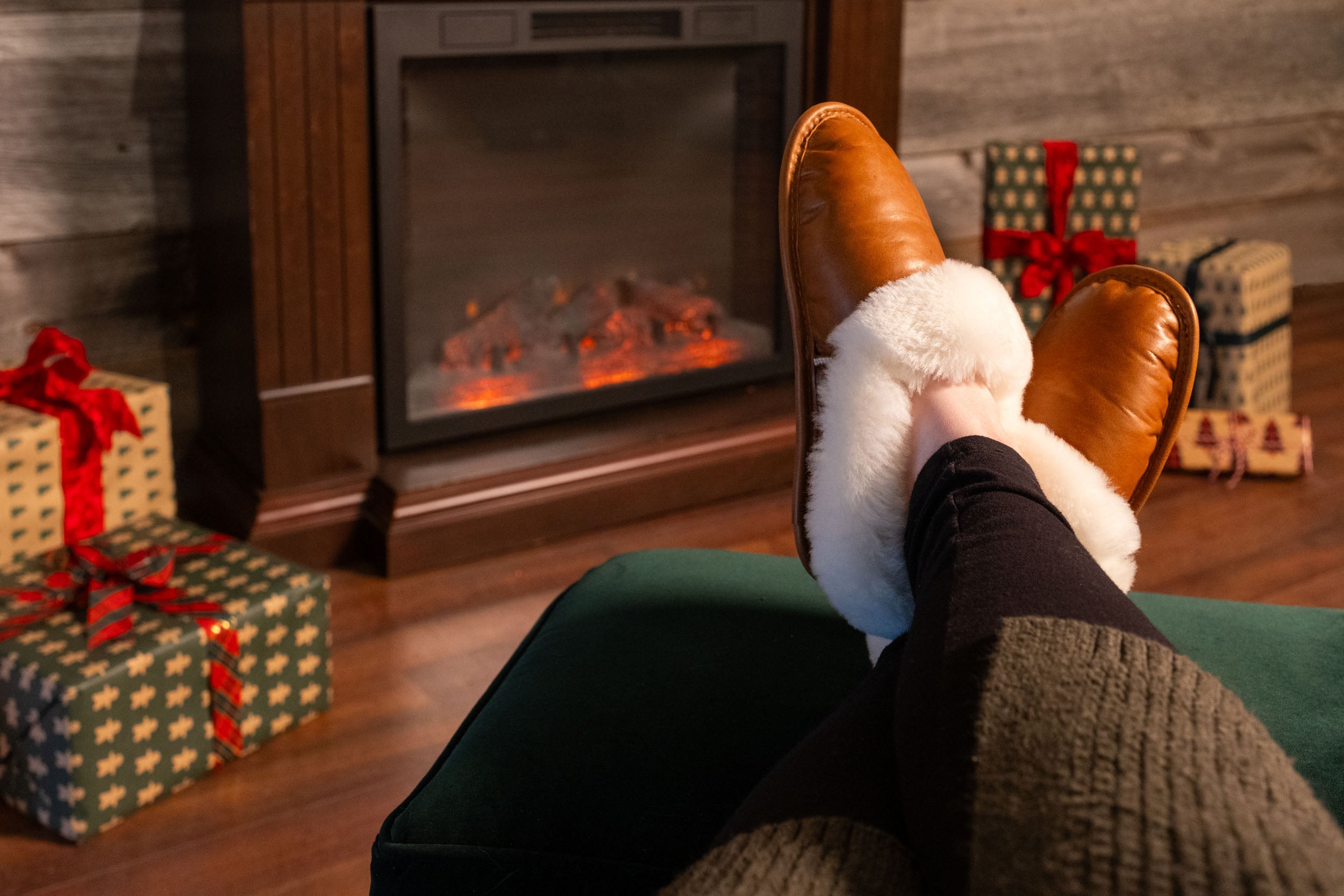 Sheepskin Leather Slipper for Men & Women