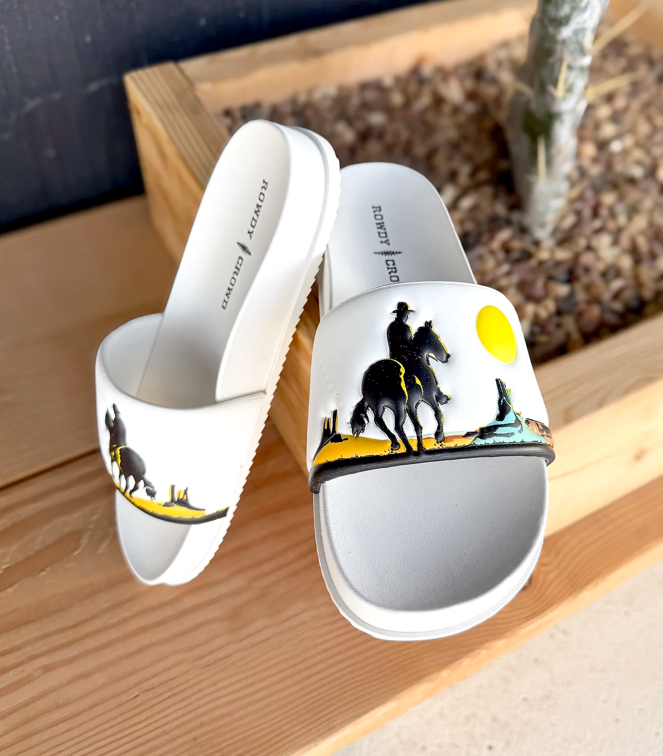 Women's Saddle Bum Slides