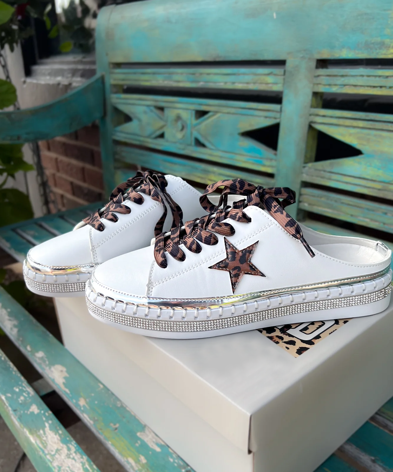 Women's Silver Springs Slides