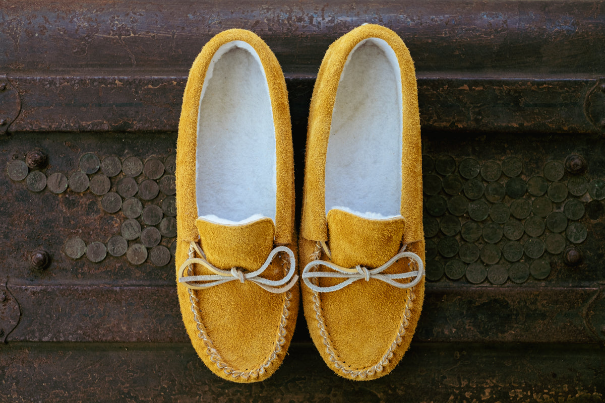 Men's Lined Moose Hide Suede Moccasins