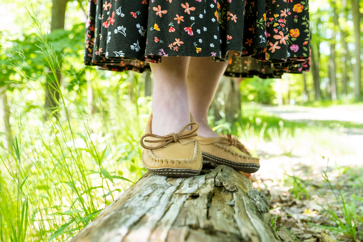 Women's Earthing Ballet Moccasins Moose Hide