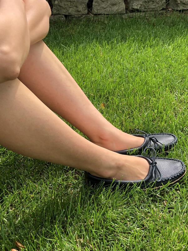 Women's Earthing Ballet Moccasins Moose Hide