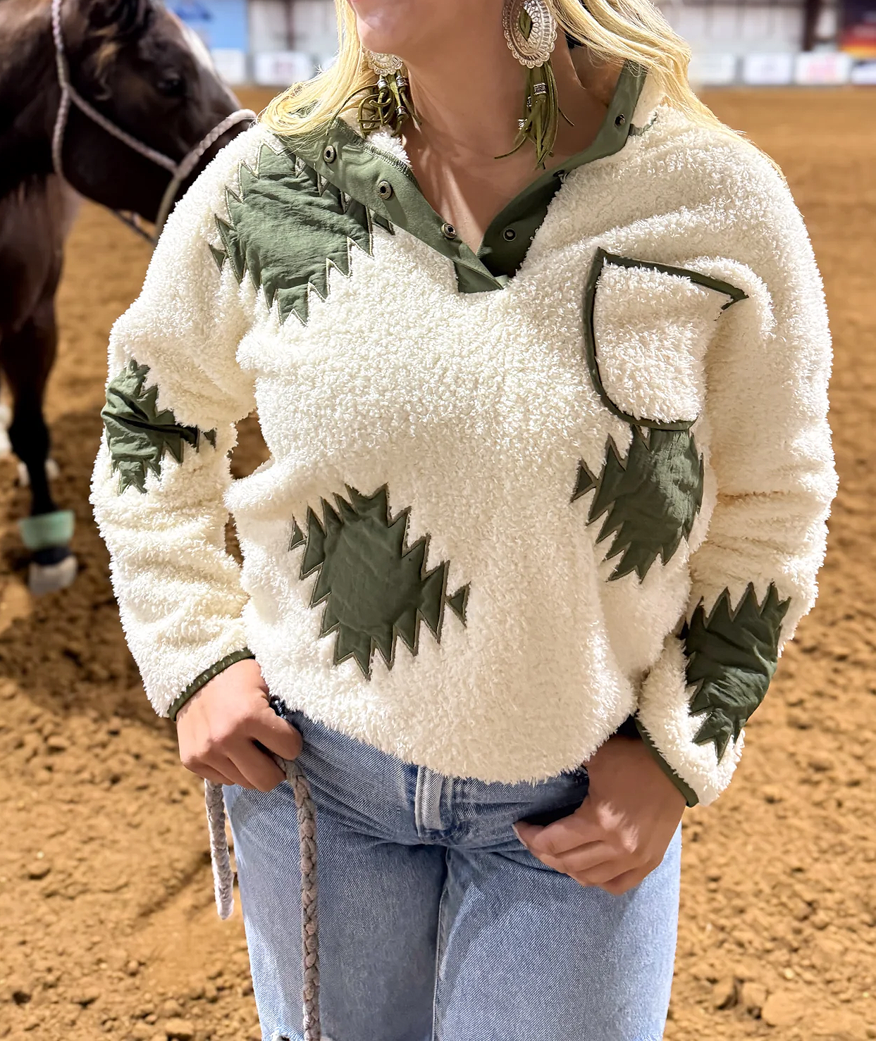 Women's Snap Button Huckleberry Pullover Sweater