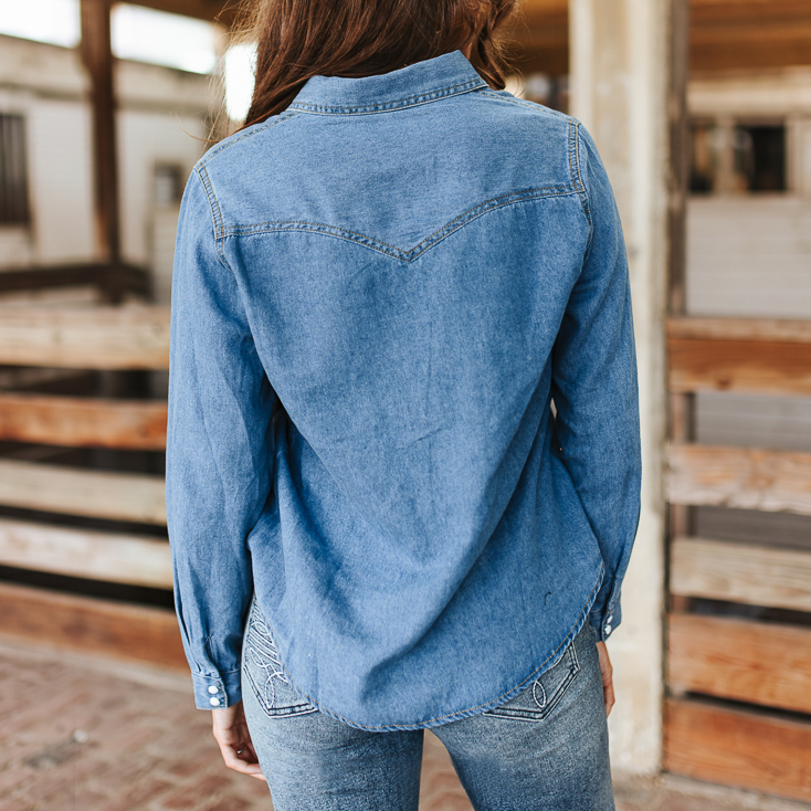 Women's Classic Western Yoke Button Up Denim Shirt