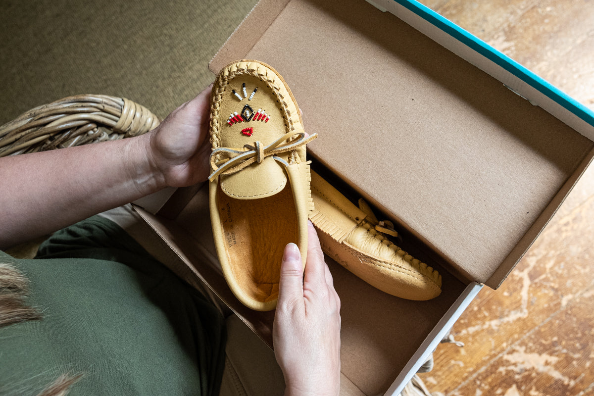 Women's Moose Hide Leather Fringed Moccasins