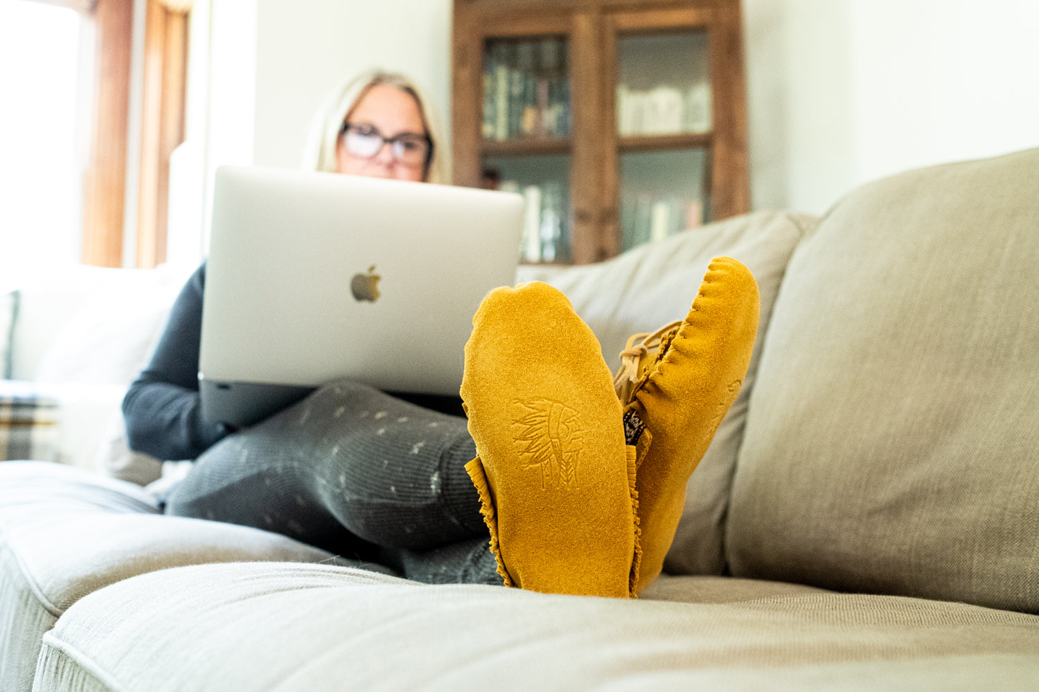 Women's Soft Sole Suede Fringed Moccasins