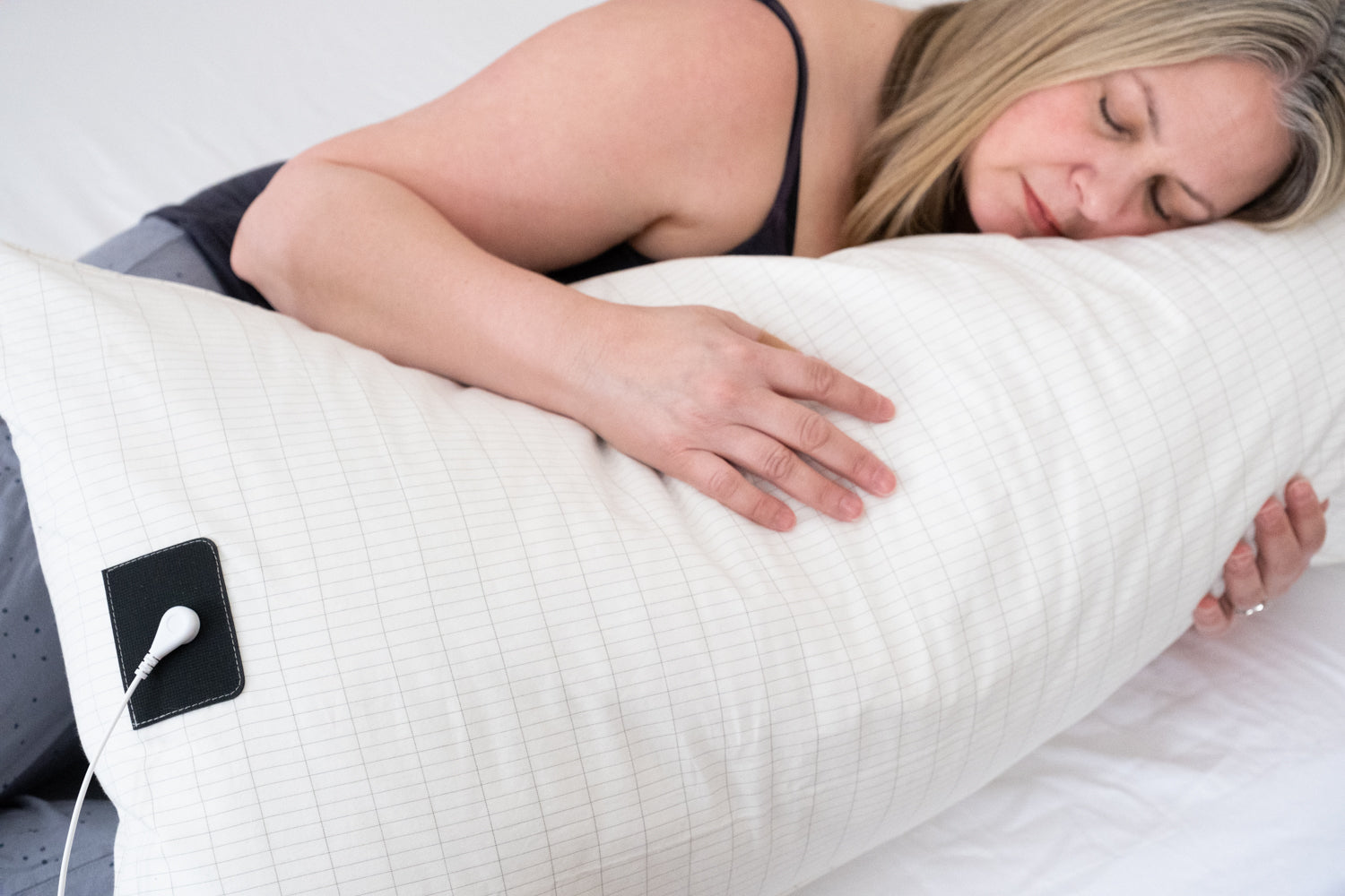 Earthing Pillowcase for Grounding Made from Cotton with Silver Thread The Brown Bear