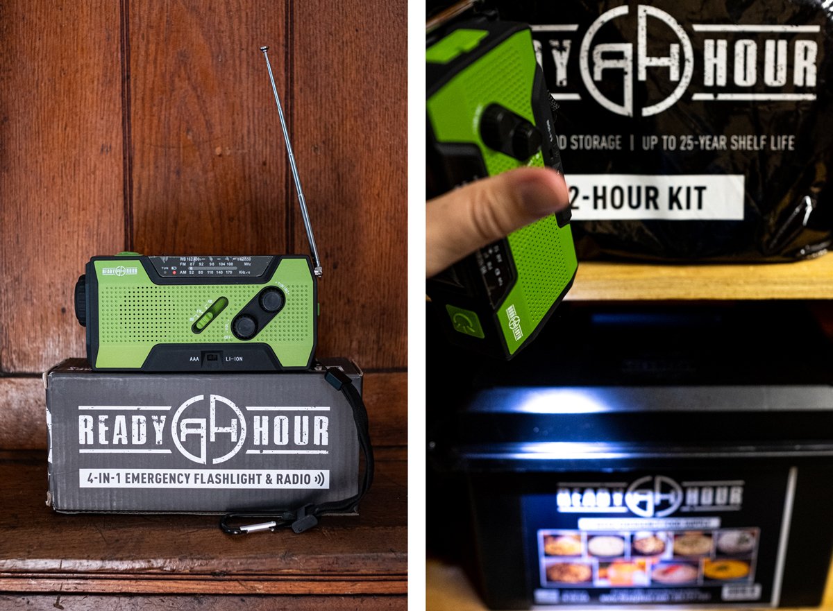 Solar Flashlight & AM/FM/Weather Radio with Hand Crank